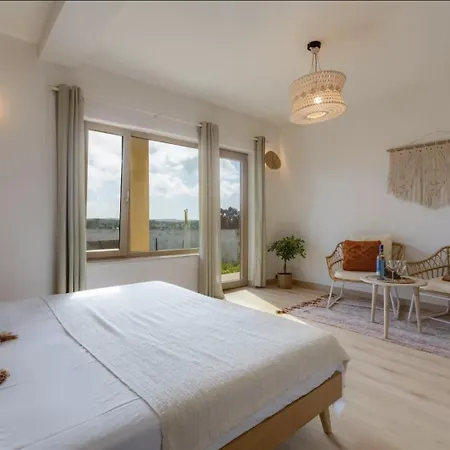 Peaceful Eco On The Hill By Sea N' Rent Lägenhet *